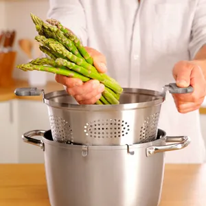 Colini, imbuti e scolapasta